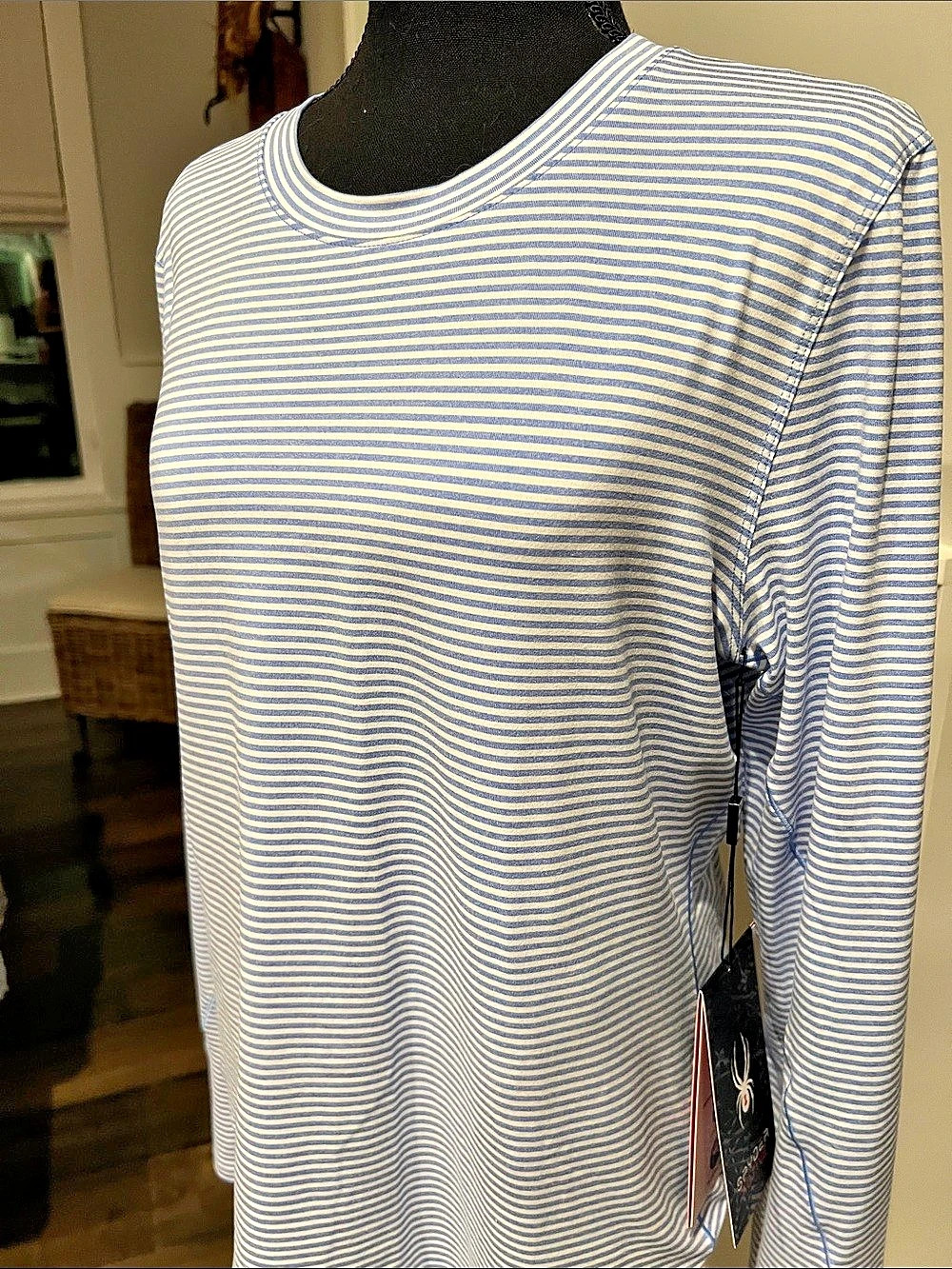 Spyder Active long sleeve top Striped Long Sleeve Top in Blue & White Large NWT